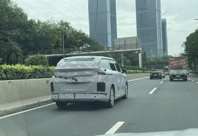 Xiaopeng X9 road test spy photos exposed, will be officially released within this year